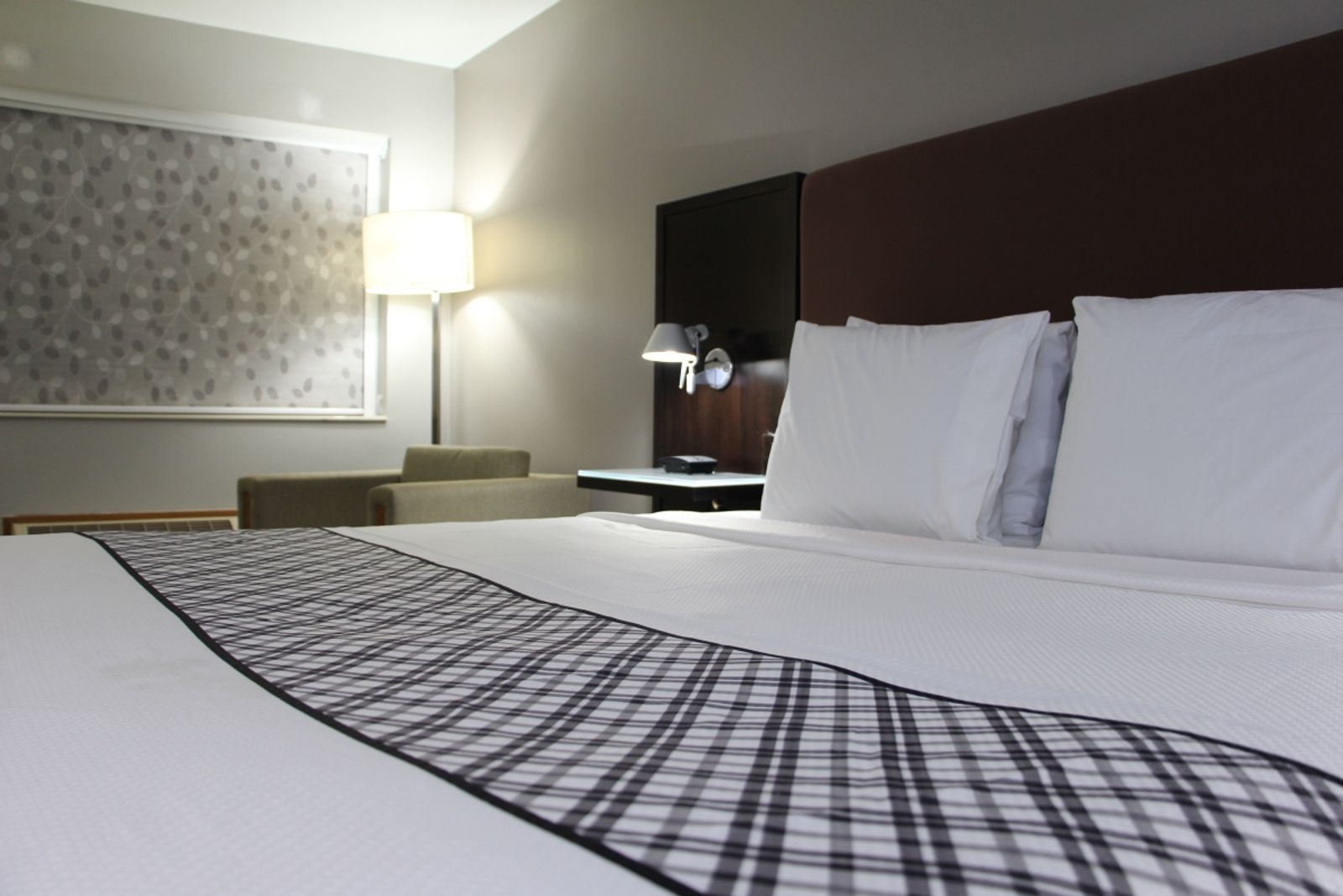 Jacuzzi Suite at Westbridge Inn & Suites